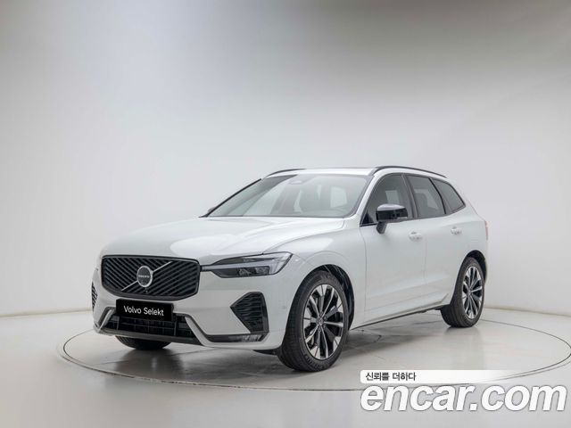 Volvo XC60 2025