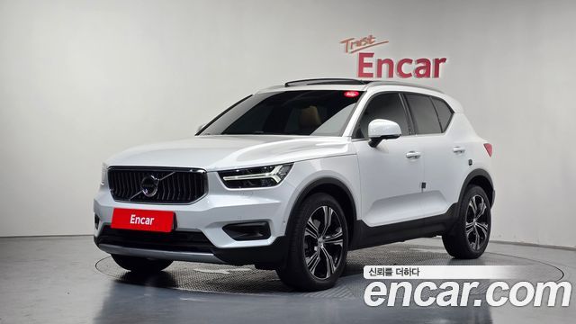 Volvo XC40 2021