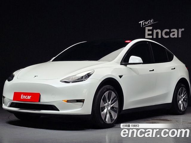 Tesla Model Y 2021