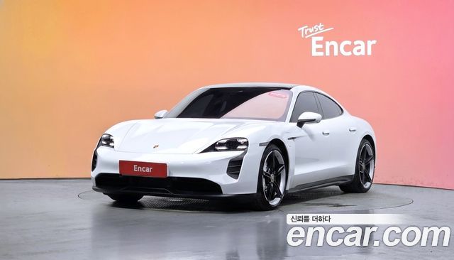 Porsche Taycan 2024