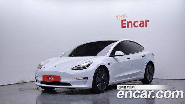 Tesla Model 3 2022