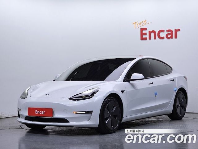 Tesla Model 3 2022