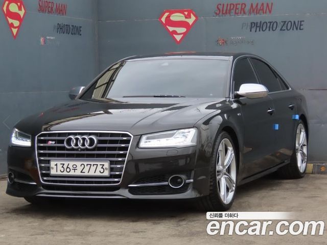 Audi S8 2015
