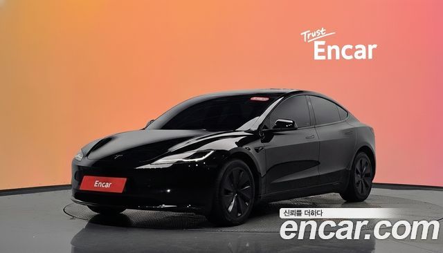 Tesla Model 3 2025