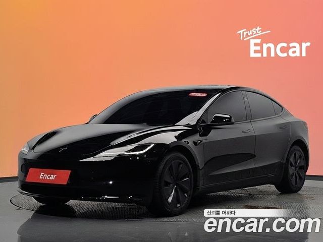 Tesla Model 3 2025