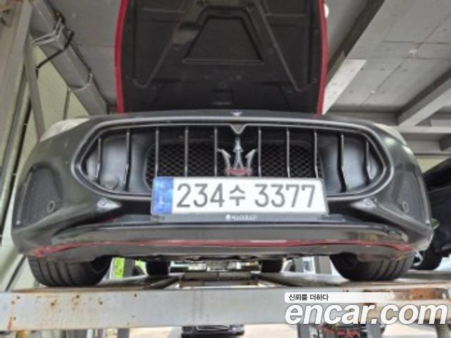 Maserati Gran Cabrio 2016