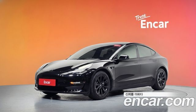 Tesla Model 3 2022