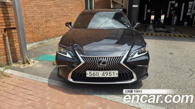 Lexus ES 2018