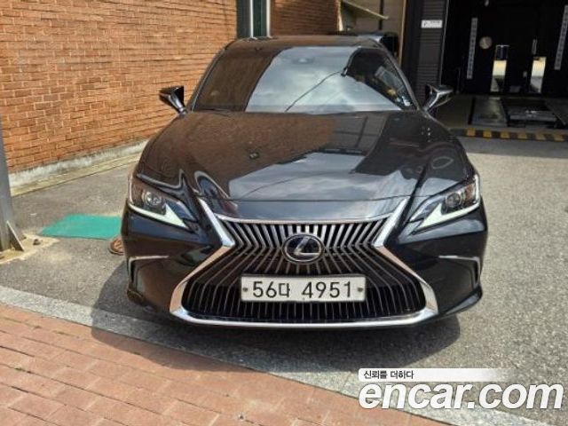 Lexus ES 2018