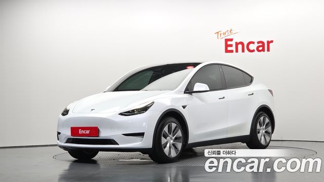 Tesla Model Y 2023