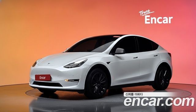 Tesla Model Y 2022