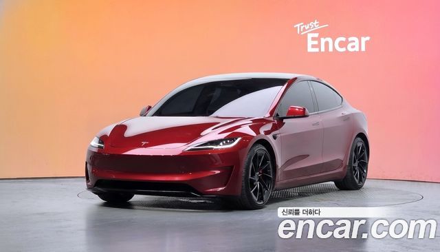 Tesla Model 3 2025