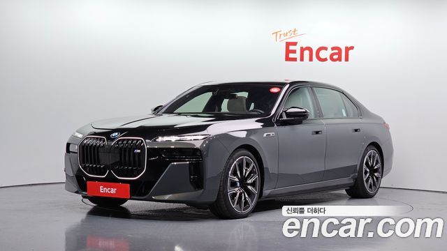 BMW i7 2025