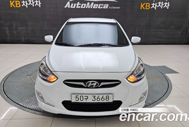 Hyundai Accent 2012