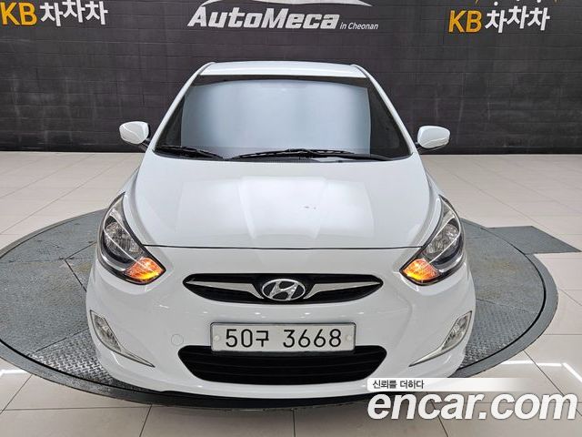Hyundai Accent 2012