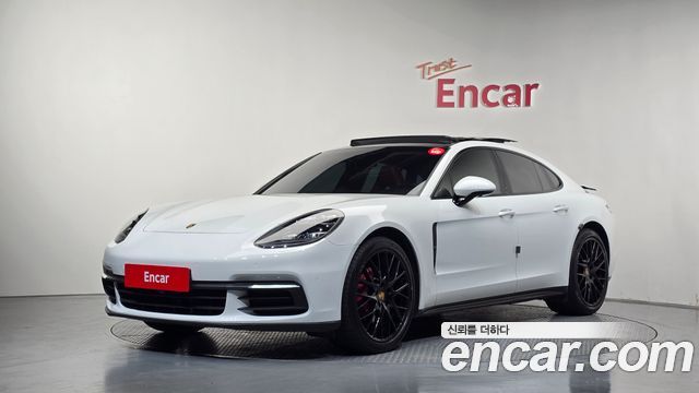 Porsche Panamera 2018