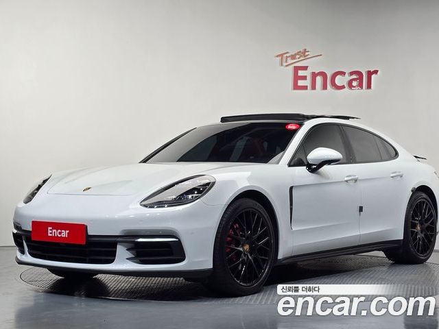 Porsche Panamera 2018