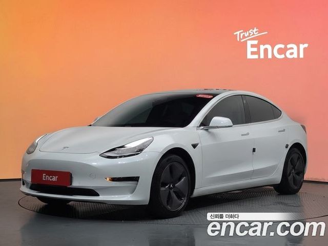 Tesla Model 3 2020