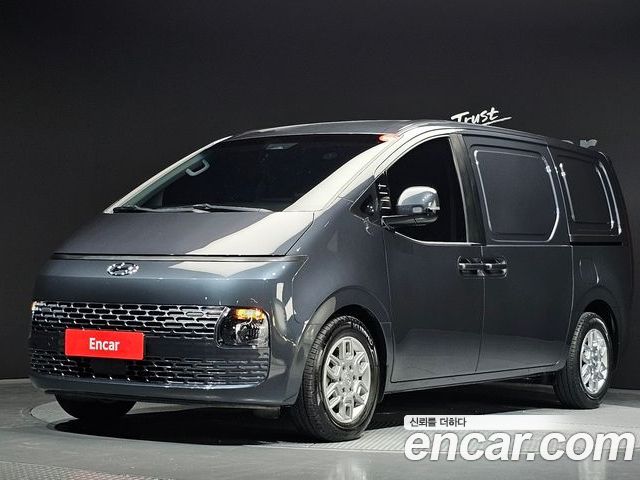 Hyundai Staria 2022