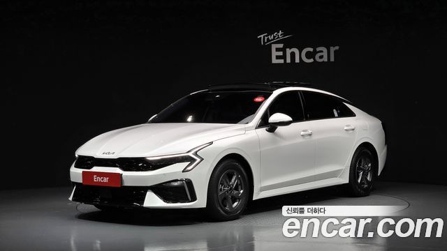 Kia K5 2025