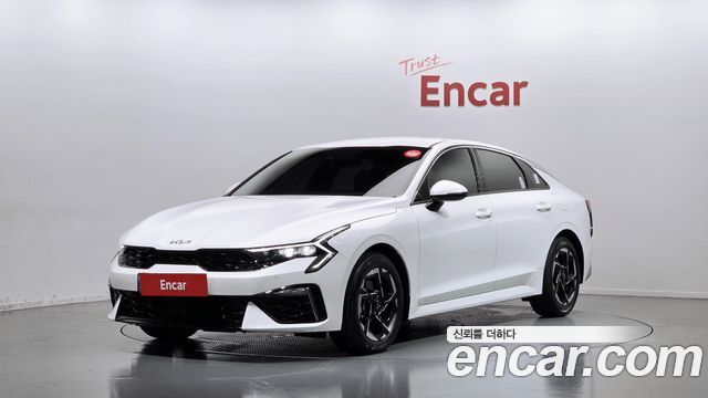 Kia K5 2025
