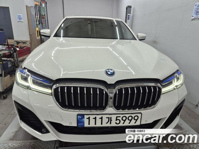 BMW 5-Series 2021
