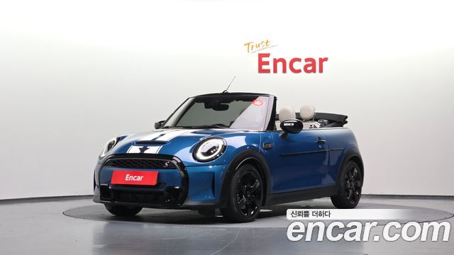 Mini Cooper Convertible 2023