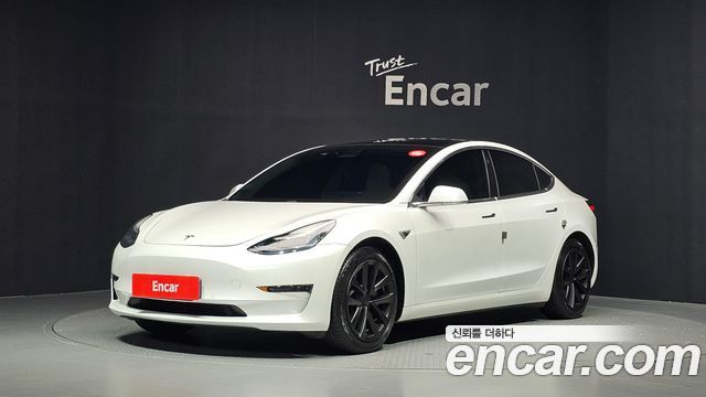 Tesla Model 3 2020