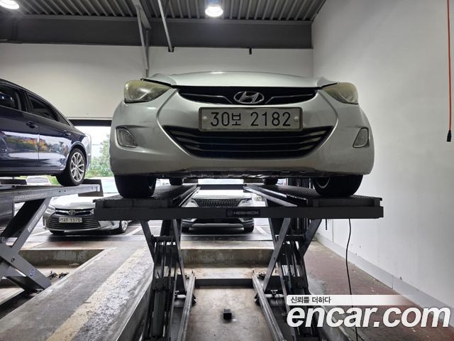 Hyundai AVANTE 2010