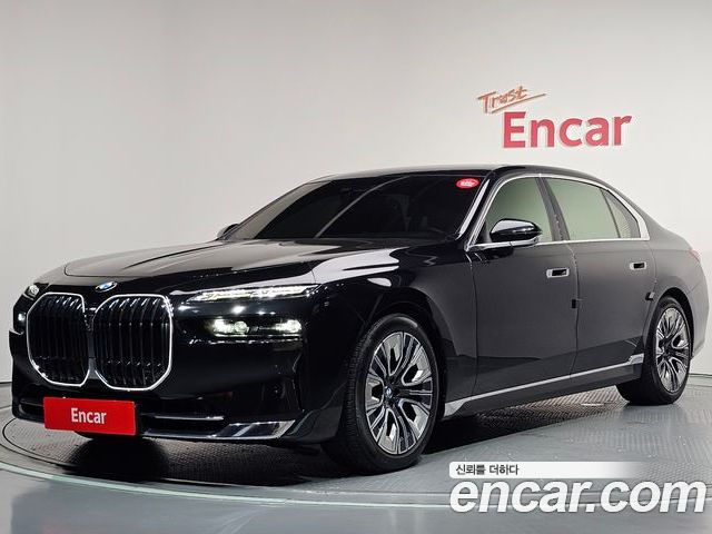 BMW 7-Series 2023