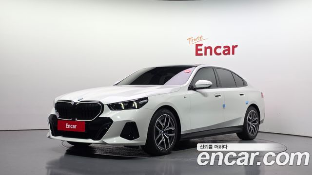 BMW 5-Series 2025