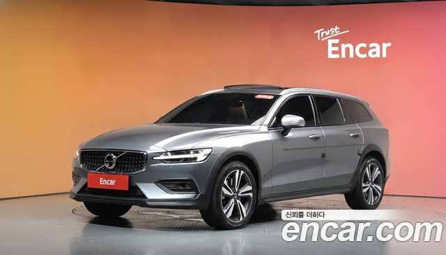 Volvo V60 2020