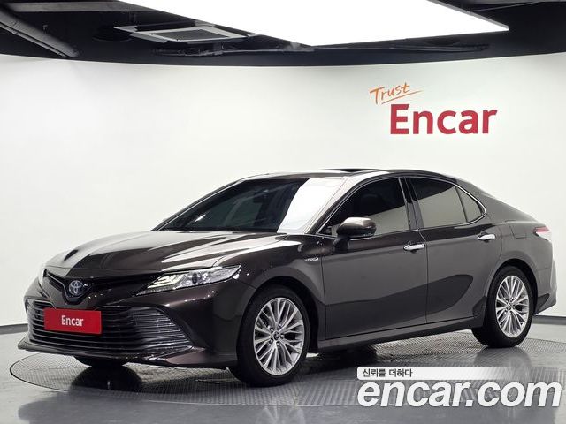 Toyota Camry 2019