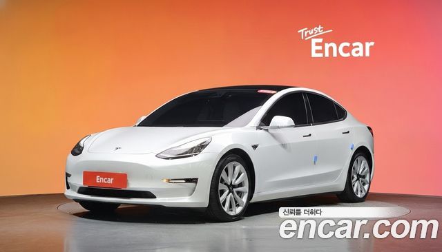 Tesla Model 3 2020