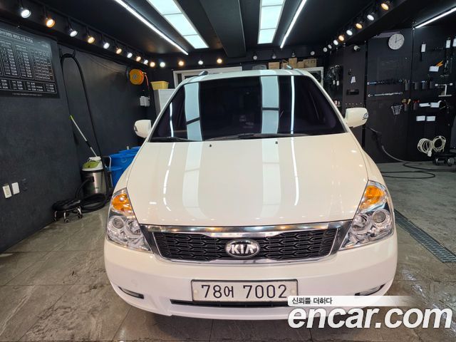 Kia Canival 2013