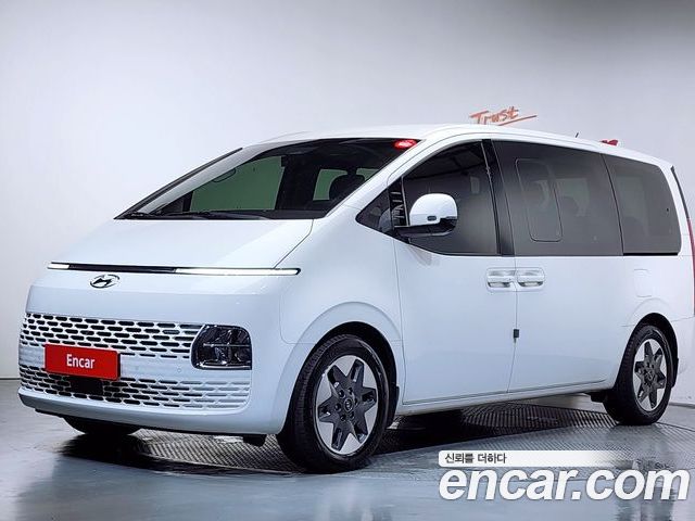 Hyundai Staria 2021