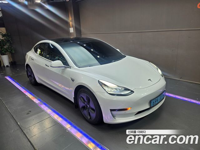 Tesla Model 3 2020