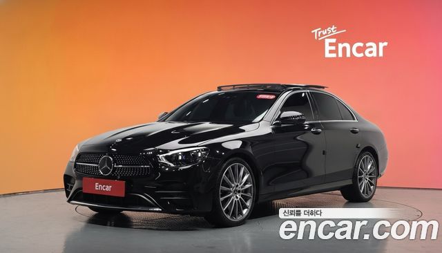 Mercedes-Benz E-Class 2022