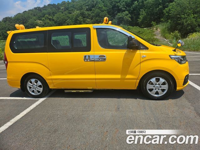 Hyundai Starex 2018