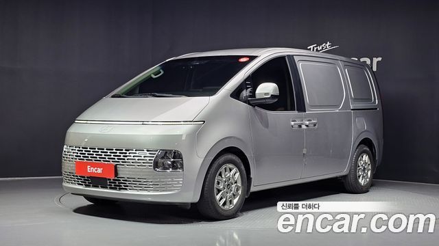 Hyundai Staria 2024