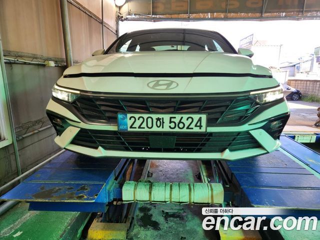 Hyundai AVANTE 2024
