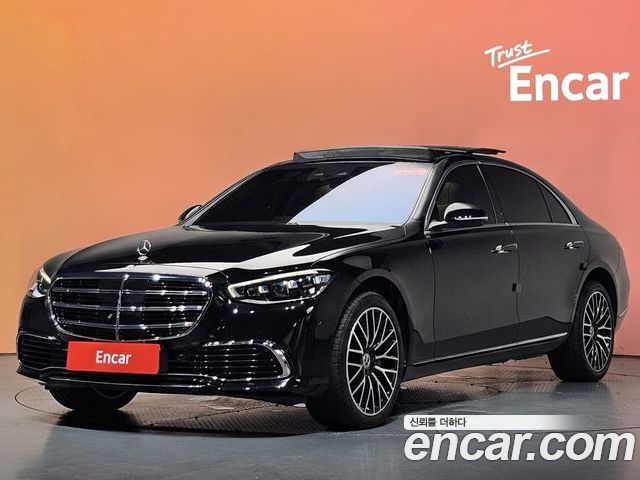 Mercedes-Benz S-Class 2024