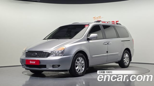 Kia Canival 2011