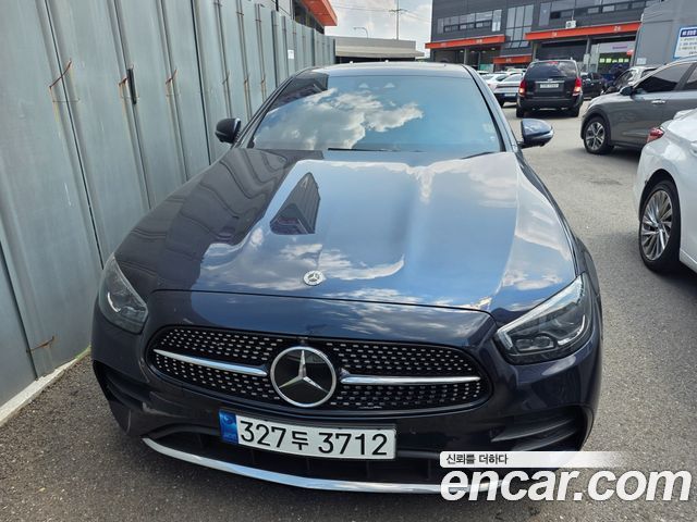 Mercedes-Benz E-Class 2022