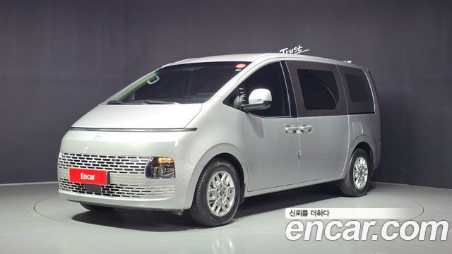 Hyundai Staria 2025