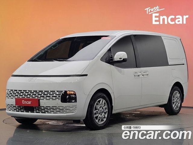 Hyundai Staria 2025
