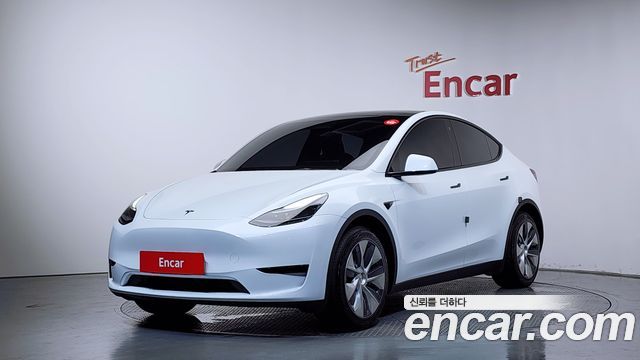 Tesla Model Y 2023