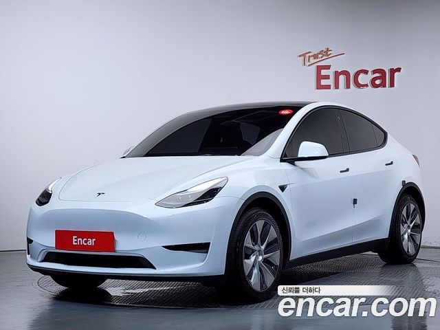 Tesla Model Y 2023