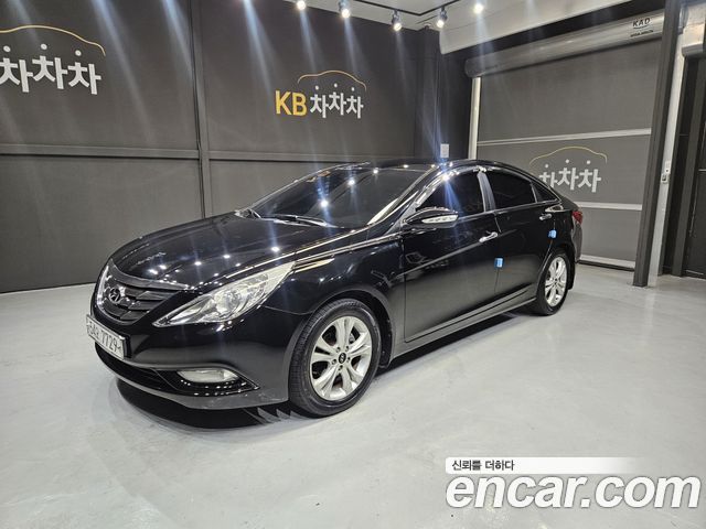 Hyundai Sonata 2011