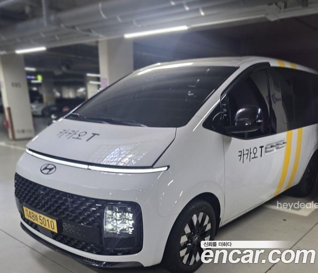 Hyundai Staria 2025